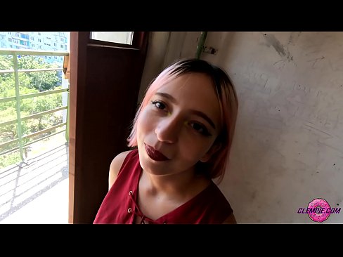 ❤️ Student Sensueel suig 'n vreemdeling in die buiteland - Cum On His Face ️ Russiese pornografie by ons ☑
